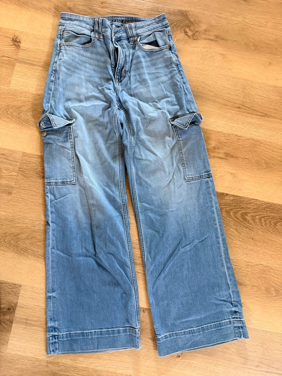 American Eagle Outfitters Denim - American Eagle Outfitters Light Blue Wide-Leg Cargo Jeans